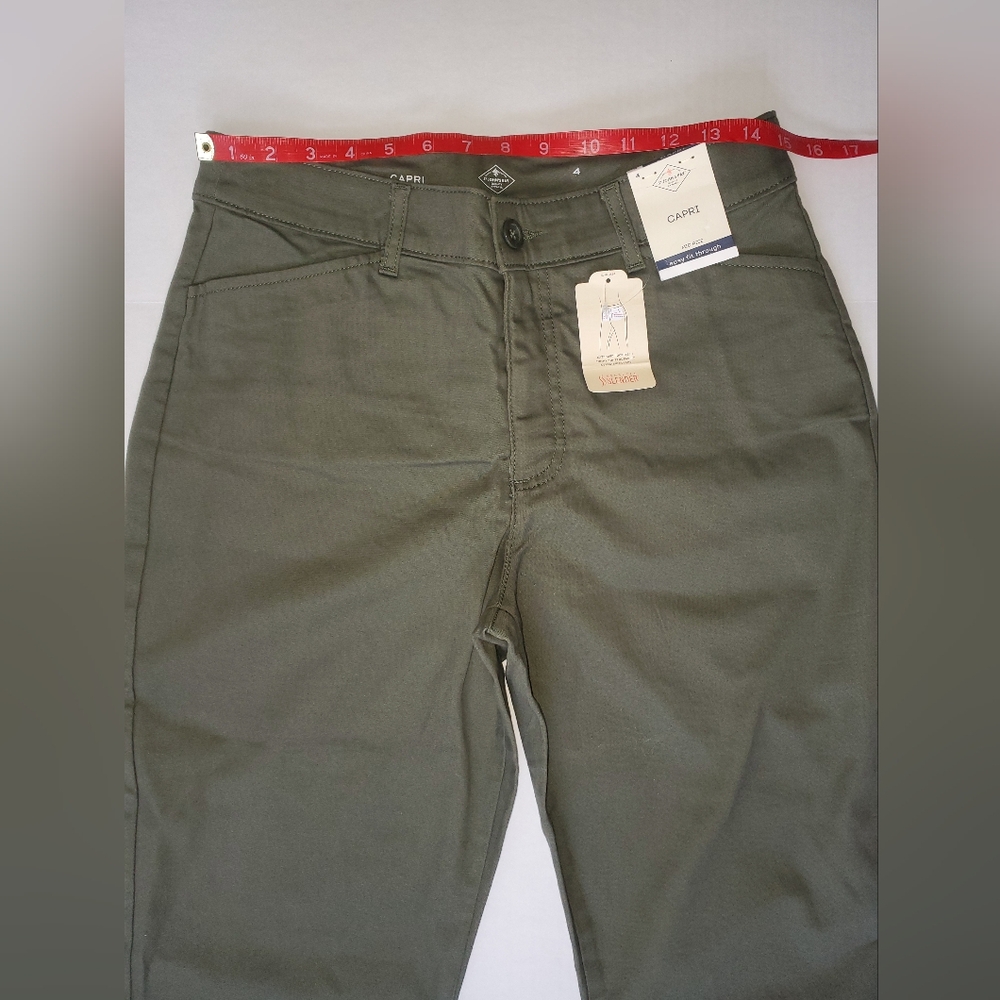 St. John's Bay Womens Secretly Slender Mid-Rise Capri Pants Sz 4 Oregano - Picture 4 of 5